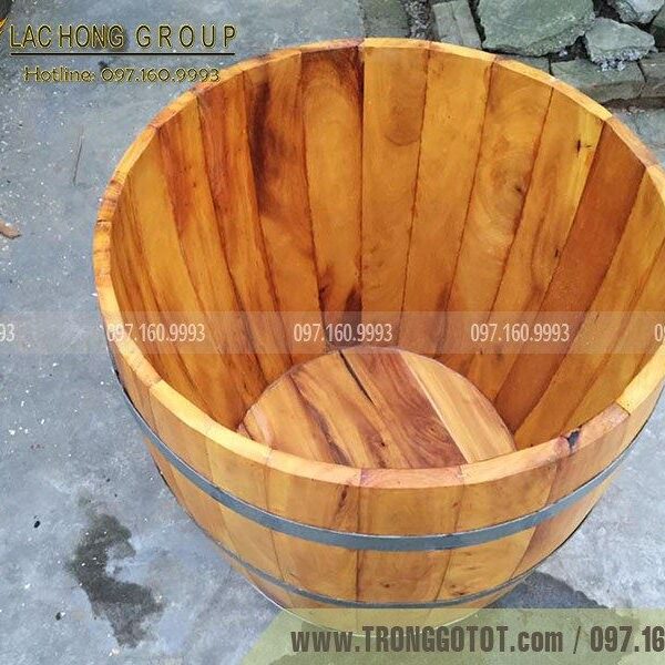 chậu tắm bằng gỗ