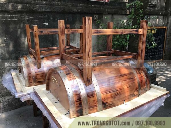 ban-bom-ruou-vang ban-bom-ruou-vang